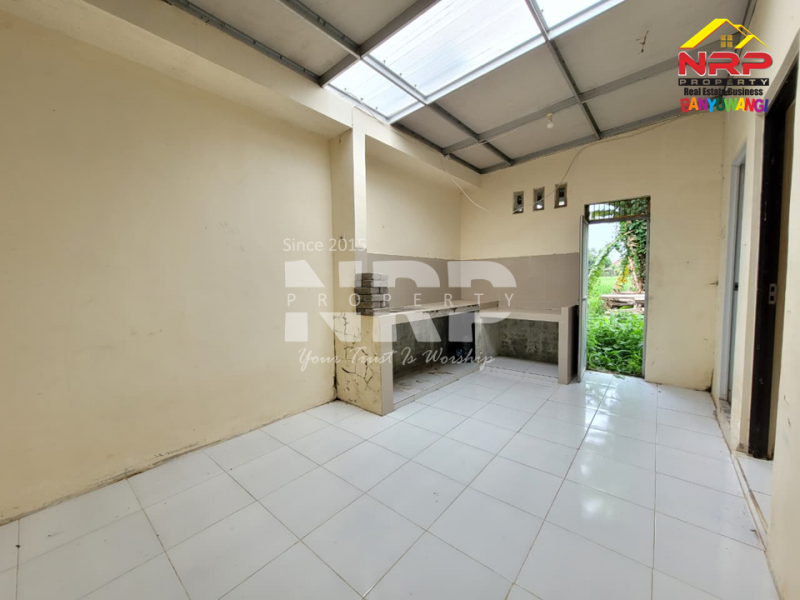 Disewakan Rumah Minimalis di Kebalenan - Banyuwangi  Disewakan Rumah Minimalis di Kebalenan - Banyuwangi  Disewakan Rumah Minimalis di Kebalenan - Banyuwangi&nbsp;
Hunian berada di kawasan perumahan, Lingkungan Asri, nyaman dan aman.&nbsp;

LT/LB : 60/36 m2
SHM NRP BANYUWANGI