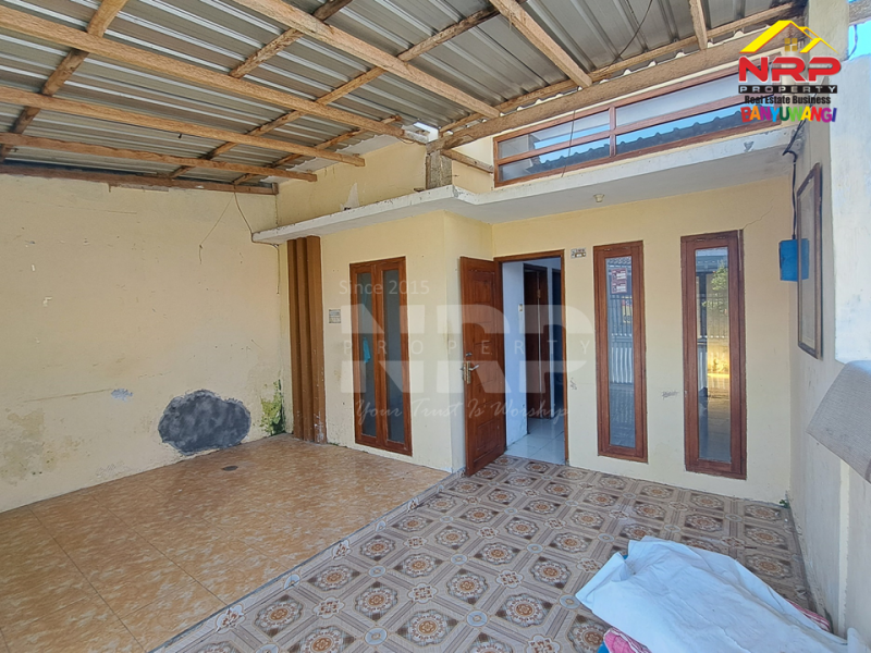 Disewakan Rumah Minimalis di Kertosari - Banyuwangi  Disewakan rumah banyuwangi kota murah  Disewakan Rumah Minimalis di Kertosari - Banyuwangi&nbsp;
Dekat Fasilitas Pendidikan, Pebelanjaan, pertokoan dan sentra kuliner,

LT/LB : 72/55 M2 NRP BANYUWANGI
