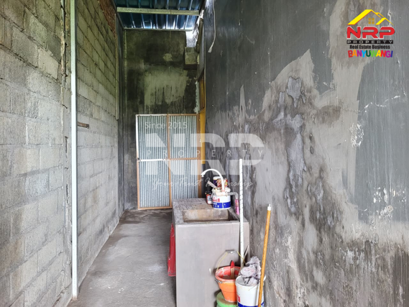 Disewakan rumah minimalis di Singonegaran - Banyuwangi  Disewakan rumah minimalis di Singonegaran - Banyuwangi  Disewakan rumah minimalis di Singonegaran - Banyuwangi&nbsp;
Harga affordable, siap huni, dekat dengan fasilitas pendidikan dan perkantoran.&nbsp;

Luas NRP BANYUWANGI