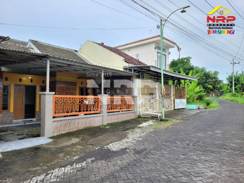 Disewakan rumah minimalis di Singonegaran - Banyuwangi  Disewakan rumah minimalis di Singonegaran - Banyuwangi  Disewakan rumah minimalis di Singonegaran - Banyuwangi&nbsp;
Harga affordable, siap huni, dekat dengan fasilitas pendidikan dan perkantoran.&nbsp;

Luas NRP BANYUWANGI