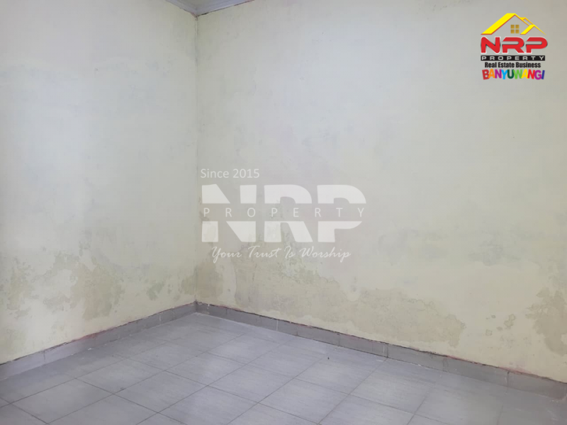 Disewakan rumah minimalis di Singonegaran - Banyuwangi  Disewakan rumah minimalis di Singonegaran - Banyuwangi  Disewakan rumah minimalis di Singonegaran - Banyuwangi&nbsp;
Harga affordable, siap huni, dekat dengan fasilitas pendidikan dan perkantoran.&nbsp;

Luas NRP BANYUWANGI