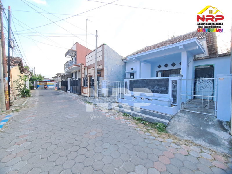 Disewakan rumah minimalis murah banget di Klatak - Banyuwangi  Disewakan rumah minimalis murah banget di Klatak - Banyuwangi  Disewakan rumah minimalis murah banget di Klatak - Banyuwangi&nbsp;
10 menit dari Banyuwangi Kota, 10 Menit dari Pelabuhan Ketapang.&nbsp;

LT/LB : 103/80 NRP BANYUWANGI