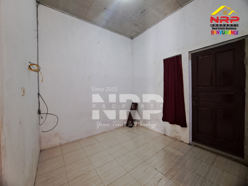 Disewakan Rumah Minimalis Murah di Kertosari - Banyuwangi  Disewakan Rumah Minimalis Murah di Kertosari - Banyuwangi  Disewakan Rumah Minimalis Murah di Kertosari - Banyuwangi&nbsp;
Dekat Fasilitas Pendidikan, Pebelanjaan, pertokoan dan sentra kuliner,

LT/LB : 84/60 M2 NRP BANYUWANGI