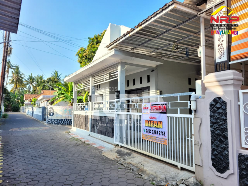 Disewakan Rumah Minimalis siap huni Murah di Banyuwangi Kota   Disewakan Rumah Minimalis siap huni Murah di Banyuwangi Kota   Disewakan Rumah Minimalis siap huni Murah di Banyuwangi Kota&nbsp;&nbsp;
Dekat dengan Fasilitas Pendidikan, Perbelanjaan, Transportasi dan Fasilitas Umum NRP BANYUWANGI