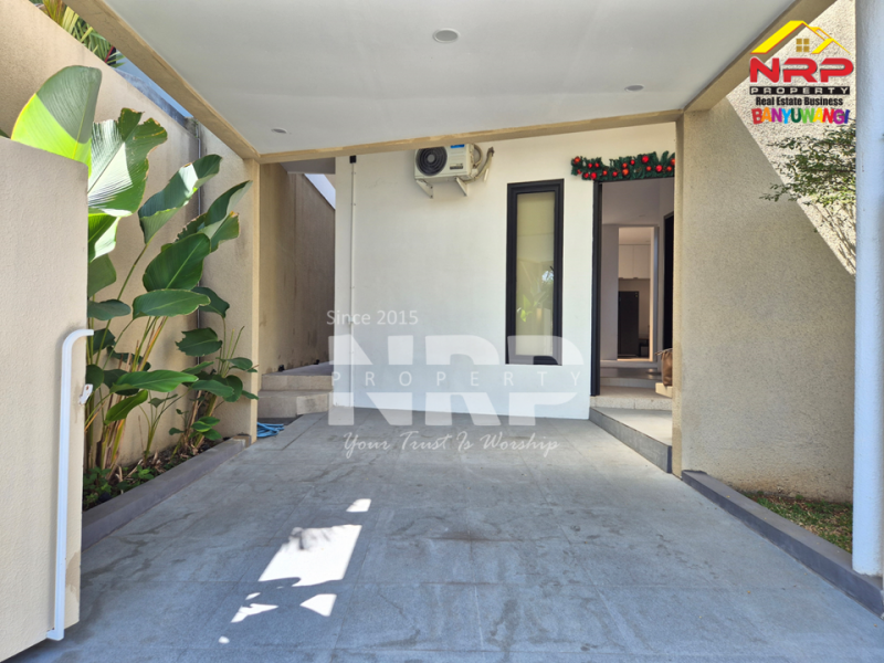 DISEWAKAN RUMAH MODERN FULL FURNITURE 2 LANTAI DI TAMANBARU - BANYUWANGI DISEWAKAN RUMAH MODERN FULL FURNITURE 2 LANTAI DI TAMANBARU - BANYUWANGI DISEWAKAN RUMAH MODERN FULL FURNITURE 2 LANTAI DI TAMANBARU - BANYUWANGI
Terletak di Kawasan Perumahan dengan keamanan dan fasilitas umum yang NRP BANYUWANGI