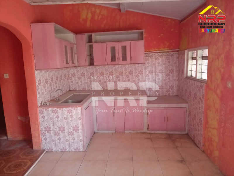 Disewakan Rumah Murah di Giri - Banyuwangi  Disewakan Rumah Murah di Giri - Banyuwangi  Disewakan Rumah Murah di Giri - Banyuwangi&nbsp;
Kawasan perumahan, Lokasinya juga mudah diakses&nbsp;
Terletak 50 Meter dari Jalan Utama Raden Wijaya - NRP BANYUWANGI