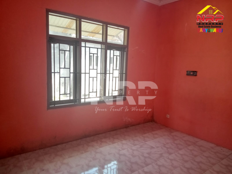 Disewakan Rumah Murah di Giri - Banyuwangi  Disewakan Rumah Murah di Giri - Banyuwangi  Disewakan Rumah Murah di Giri - Banyuwangi&nbsp;
Kawasan perumahan, Lokasinya juga mudah diakses&nbsp;
Terletak 50 Meter dari Jalan Utama Raden Wijaya - NRP BANYUWANGI