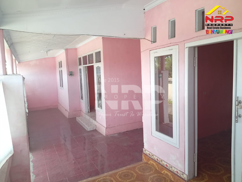 Disewakan Rumah Murah di Giri - Banyuwangi  Disewakan Rumah Murah di Giri - Banyuwangi  Disewakan Rumah Murah di Giri - Banyuwangi&nbsp;
Kawasan perumahan, Lokasinya juga mudah diakses&nbsp;
Terletak 50 Meter dari Jalan Utama Raden Wijaya - NRP BANYUWANGI