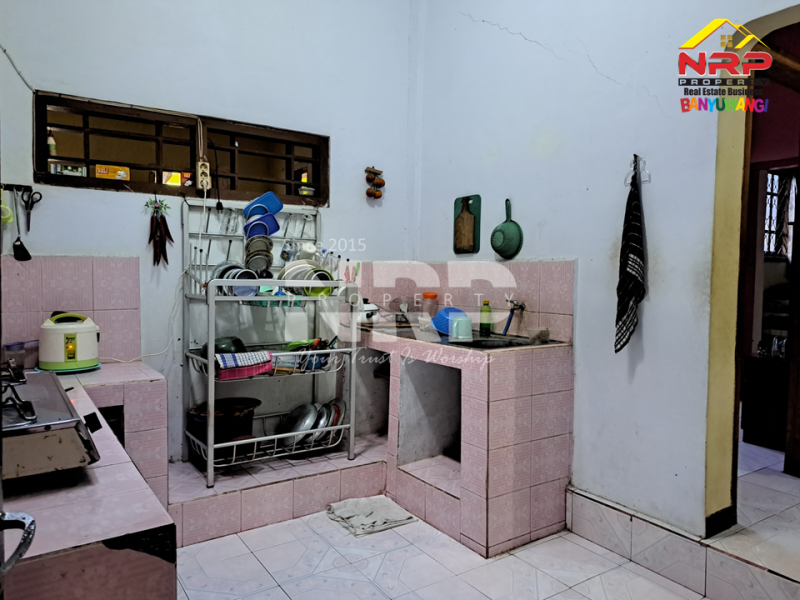Disewakan rumah murah di Kebalenan - Banyuwangi  Disewakan rumah murah di Kebalenan - Banyuwangi  Disewakan rumah murah di Kebalenan - Banyuwangi&nbsp;
Hanya lantai 1 saja yang disewakan. Lokasi strategis pusat kota. Dekat BTN Banyuwangi
Dekat dengan NRP BANYUWANGI