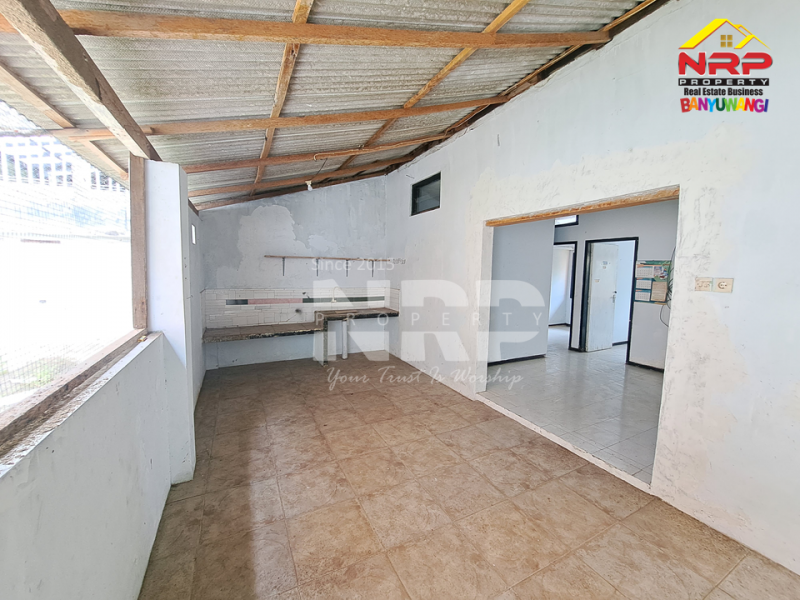 Disewakan Rumah Murah di Penganjuran Banyuwangi Kota  Disewakan Rumah Murah di Penganjuran - Banyuwangi  Disewakan Rumah Murah di Penganjuran - Banyuwangi&nbsp;
Sebelah kantor kejaksaan banyuwangi, Dekat dengan Sekolah SMP Muhammadiyah Banyuwangi&nbsp;
Berada di NRP BANYUWANGI