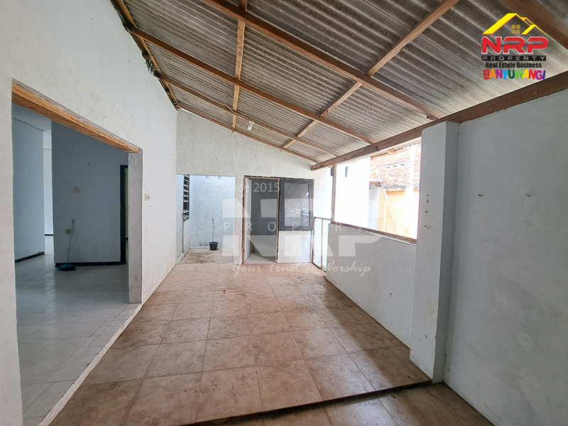 Disewakan Rumah Murah di Penganjuran Banyuwangi Kota  Disewakan Rumah Murah di Penganjuran - Banyuwangi  Disewakan Rumah Murah di Penganjuran - Banyuwangi&nbsp;
Sebelah kantor kejaksaan banyuwangi, Dekat dengan Sekolah SMP Muhammadiyah Banyuwangi&nbsp;
Berada di NRP BANYUWANGI