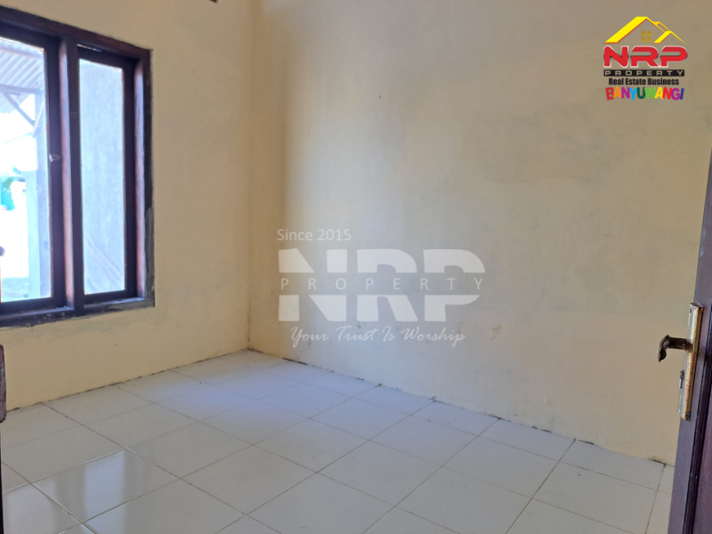 Disewakan Rumah Murah di Perum. Gedong Kertosari - Banyuwangi   Disewakan Rumah Murah di Perum. Gedong Kertosari - Banyuwangi   Disewakan Rumah Murah di Perum. Gedong Kertosari - Banyuwangi&nbsp;&nbsp;
Berada dikawasan perumahan . Sangat Cocok untuk hunian

Luas Tanah : 62 NRP BANYUWANGI