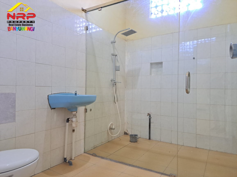 Disewakan Rumah + Ruko 4 Plong Murah Tepi Jl. Blimbingsari - Rogojampi  Disewakan Rumah + Ruko 4 Plong Murah Tepi Jl. Blimbingsari - Rogojampi  Disewakan Rumah + Ruko 4 Plong Murah Tepi Jl. Blimbingsari - Rogojampi&nbsp;
Cocok untuk hunian dan ruang usaha, gudang, kantor atau ruang usaha NRP BANYUWANGI