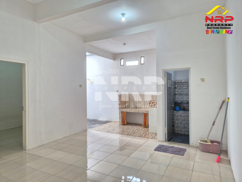 Disewakan Rumah Siap Huni di Kawasan Perumahan di Kebalenan - Banyuwangi Rumah disewakan murah di Banyuwangi Kota  Disewakan Rumah Siap Huni di Kawasan Perumahan di Kebalenan - Banyuwangi
Perumahan Exclusive Pusat Kota dengan Lingkungan Aman dan Nyaman
Keamanan 24 Jam NRP BANYUWANGI