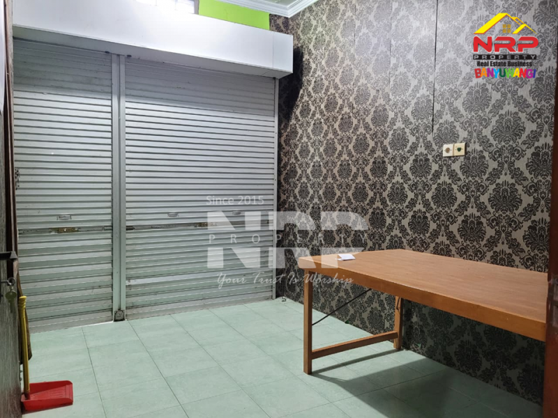 Disewakan Rumah Siap huni Full Furniture di Banyuwangi Kota  Disewakan Rumah Siap huni Full Furniture di Banyuwangi Kota  Disewakan Rumah Siap huni Full Furniture di Banyuwangi Kota&nbsp;
Hunian berada di Pusat Kota dekat dengan Fasilitas Pendidikan dan Kantor NRP BANYUWANGI