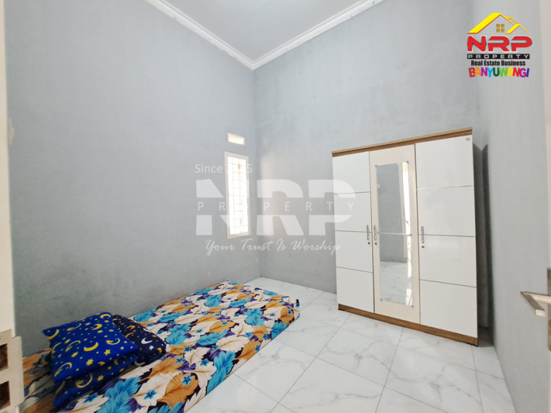 Disewakan Rumah Siap Huni Full Furniture di Kebalenan - Banyuwangi  Disewakan Rumah Siap Huni Full Furniture di Kebalenan - Banyuwangi  Disewakan Rumah Siap Huni Full Furniture di Kebalenan - Banyuwangi&nbsp;
Perumahan Exclusive Pusat Kota dengan Lingkungan Aman dan Nyaman
Keamanan 24 Jam NRP BANYUWANGI