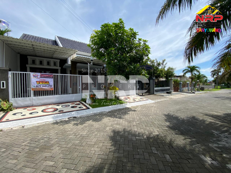 Disewakan Spacious House at Mendut Regency - Banyuwangi  Disewakan Spacious House Murah dan Luas di Mendut Regency - Banyuwangi  Disewakan Spacious House at Mendut Regency - Banyuwangi&nbsp;
Hunian elegan, Full Furniture dengan desain nyaman, akses dekat fasilitas umum.
Cocok untuk NRP BANYUWANGI