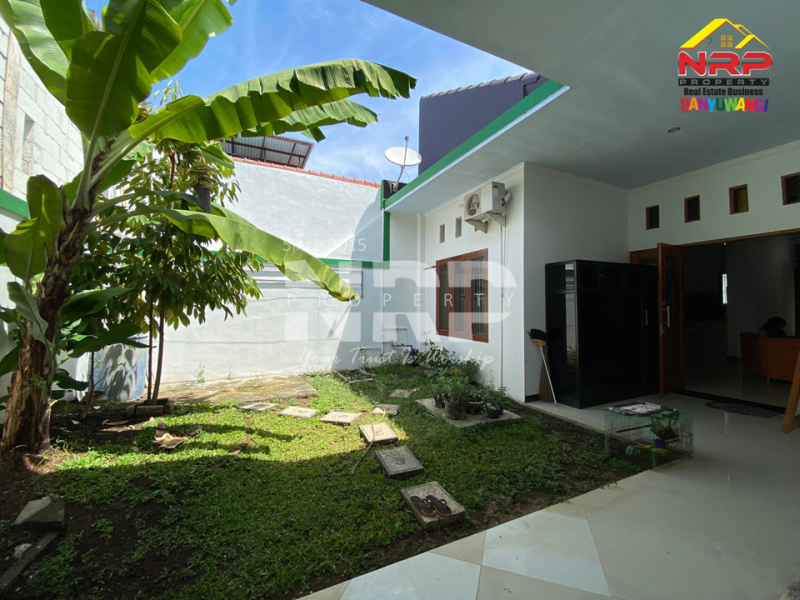 Disewakan Spacious House at Mendut Regency - Banyuwangi  Disewakan Spacious House Murah dan Luas di Mendut Regency - Banyuwangi  Disewakan Spacious House at Mendut Regency - Banyuwangi&nbsp;
Hunian elegan, Full Furniture dengan desain nyaman, akses dekat fasilitas umum.
Cocok untuk NRP BANYUWANGI