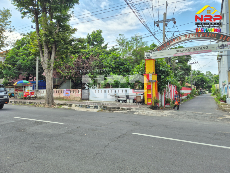 Disewakan Tanah Prospek di Pusat Kota Banyuwangi  Disewakan Tanah Prospek di Pusat Kota Banyuwangi  ? Disewakan Tanah Prospek di Pusat Kota Banyuwangi&nbsp;
Berdiri di pusat keramaian kota, Dekat Stadion Diponegoro Banyuwangi
Cocok untuk bisnis, kantor, NRP BANYUWANGI