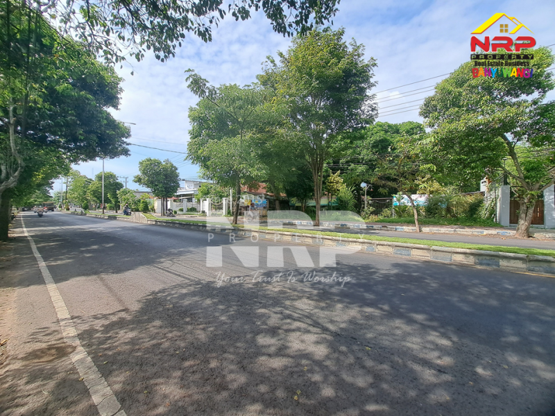 Disewakan Tanah Strategis Di Kebalenan - Banyuwangi  Disewakan Tanah Strategis Di Kebalenan - Banyuwangi  Dijual/Disewakan Tanah Strategis Di Kebalenan - Banyuwangi&nbsp;
Dekat dengan kantor pemerintahan,&nbsp; fasilitas pendidikan, perbelanjaan, transportasi NRP BANYUWANGI