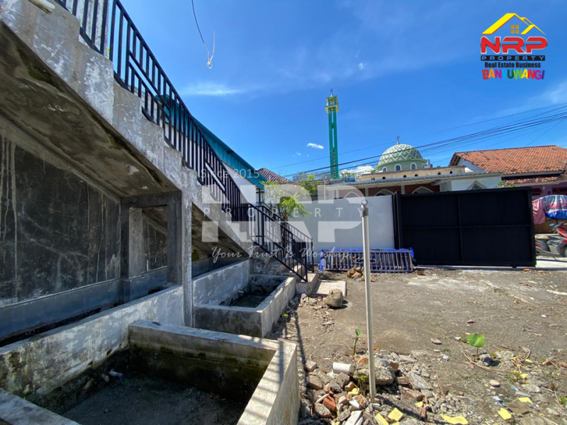 Disewakan Tanah+Bangunan Rumah Kos Prospek 250 Meter dari Simpang 3 Jl. Widuri, Banjarsari  Disewakan Tanah+Bangunan Rumah Kos Prospek 250 Meter dari Simpang 3 Jl. Widuri, Banjarsari  Disewakan Tanah+Bangunan Rumah Kos Prospek 250 Meter dari Simpang 3 Jl. Widuri, Banjarsari&nbsp;
Berada dikawasan Sekolah ternama di Banyuwangi, Cocok untuk NRP BANYUWANGI