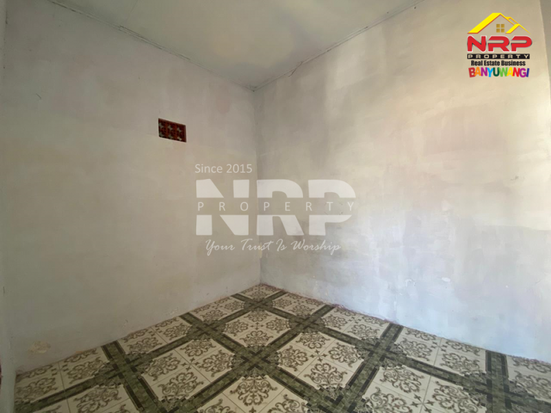 Disewakan Tanah+Bangunan Rumah Kos Prospek 250 Meter dari Simpang 3 Jl. Widuri, Banjarsari  Disewakan Tanah+Bangunan Rumah Kos Prospek 250 Meter dari Simpang 3 Jl. Widuri, Banjarsari  Disewakan Tanah+Bangunan Rumah Kos Prospek 250 Meter dari Simpang 3 Jl. Widuri, Banjarsari&nbsp;
Berada dikawasan Sekolah ternama di Banyuwangi, Cocok untuk NRP BANYUWANGI