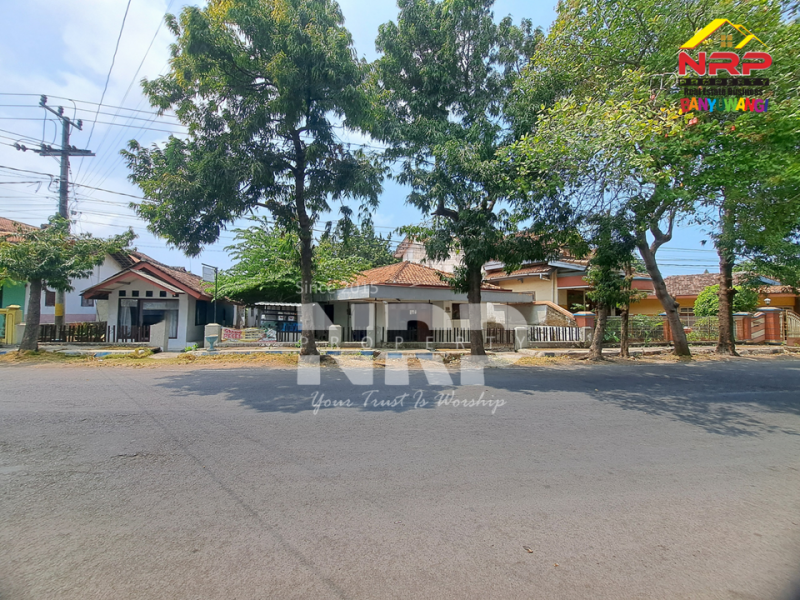 Disewakan Toko Tengah Kota di Tamanbaru - Banyuwangi  Disewakan Toko Tengah Kota di Tamanbaru - Banyuwangi  Disewakan Toko Tengah Kota di Tamanbaru - Banyuwangi&nbsp;
Dekat dengan Kampus Untag Banyuwangi, Dekat dengan Kantor-kantor pemerintahan&nbsp;
Dekat dengan NRP BANYUWANGI