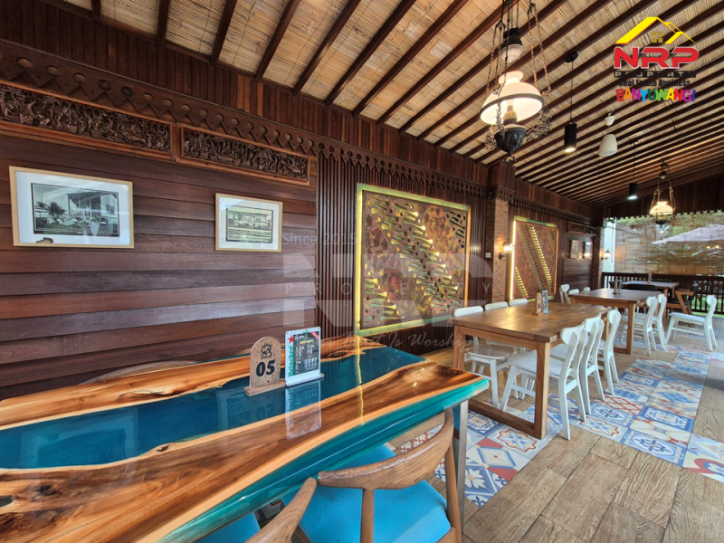 FOR SALE !! VILLA & RESTO PREMIUM FULL FURNITURE DI DESA LICIN - BANYUWANGI Jual hotel dan resto full furniture di Dekat Kawah Ijen Banyuwangi  FOR SALE !! VILLA & RESTO PREMIUM FULL FURNITURE DI DESA LICIN - BANYUWANGI&nbsp;
Hanya 30 Menit dari Kawasan Wisata Kawah Ijen. Terletak di Desa Wisata NRP BANYUWANGI