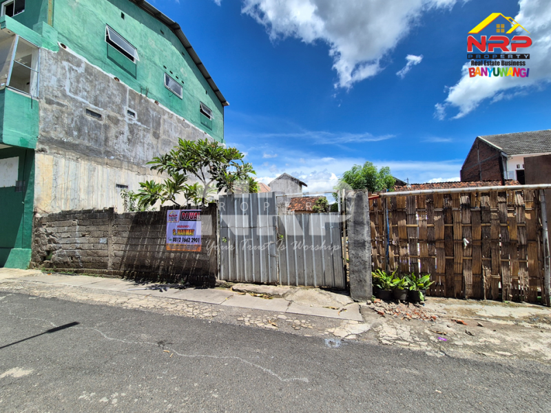 INVESTASI CERDAS DI TENGAH KOTA. Tanah siap bangun, lokasi premium dekat Jl. Kepiting. INVESTASI CERDAS DI TENGAH KOTA. Tanah siap bangun, lokasi premium dekat Jl. Kepiting. INVESTASI CERDAS DI TENGAH KOTA. Tanah siap bangun, lokasi premium dekat Jl. Kepiting.
Nilai terus naik, cocok untuk hunian, rumah kos, dll&nbsp;
???? Jarak NRP BANYUWANGI