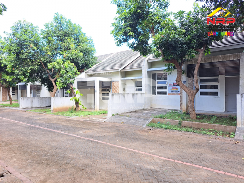 JUAL MURAH DIBAWAH HARGA DEVELOPER Rumah Minimalis di Depan Hotel Ilira Banyuwangi  JUAL MURAH DIBAWAH HARGA DEVELOPER Rumah Minimalis di Depan Hotel Ilira Banyuwangi  JUAL MURAH DIBAWAH HARGA DEVELOPER Rumah Minimalis di Depan Hotel Ilira Banyuwangi&nbsp;
Berada di kawasan Perumahan Exclusive . One Get Sistem dengan NRP BANYUWANGI
