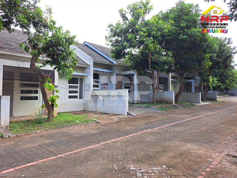 JUAL MURAH DIBAWAH HARGA DEVELOPER Rumah Minimalis di Depan Hotel Ilira Banyuwangi  JUAL MURAH DIBAWAH HARGA DEVELOPER Rumah Minimalis di Depan Hotel Ilira Banyuwangi  JUAL MURAH DIBAWAH HARGA DEVELOPER Rumah Minimalis di Depan Hotel Ilira Banyuwangi&nbsp;
Berada di kawasan Perumahan Exclusive . One Get Sistem dengan NRP BANYUWANGI