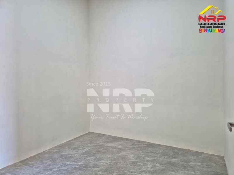 Jual Rumah Baru Modern Hook di Sobo Banyuwangi Jual Rumah Baru Modern Hook di Sobo Banyuwangi Rumah Baru Modern Hook di Sobo Banyuwangi
Hunian fresh from the oven dengan konsep modern minimalis, finishing rapi, dan layout ruangan yang minimalis tapi NRP BANYUWANGI