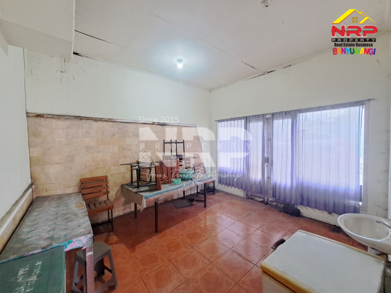 OPPORTUNITY! Dijual rumah di tepi jalan raya Klatak, Banyuwangi OPPORTUNITY! Dijual rumah di tepi jalan raya Klatak, Banyuwangi OPPORTUNITY! Dijual rumah di tepi jalan raya Klatak, Banyuwangi
Nilai lokasi terus berkembang, cocok untuk tempat usaha atau disewakan.

???? Pinggir jalan NRP BANYUWANGI