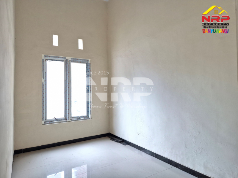 Rumah 2 lantai dengan lokasi strategis memang cuma sedikit di Banyuwangi. Rumah 2 lantai dengan lokasi strategis memang cuma sedikit di Banyuwangi. Rumah 2 lantai dengan lokasi strategis memang cuma sedikit di Banyuwangi.
Yang satu ini ada di Jl. Kepiting , lingkungan tenang dan nyaman.
Siap ditempati NRP BANYUWANGI