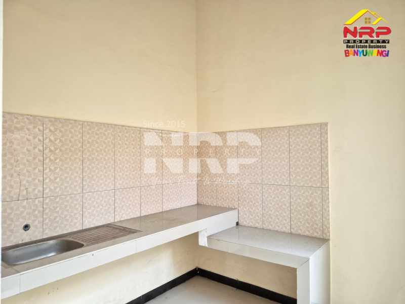 Rumah 2 lantai dengan lokasi strategis memang cuma sedikit di Banyuwangi. Rumah 2 lantai dengan lokasi strategis memang cuma sedikit di Banyuwangi. Rumah 2 lantai dengan lokasi strategis memang cuma sedikit di Banyuwangi.
Yang satu ini ada di Jl. Kepiting , lingkungan tenang dan nyaman.
Siap ditempati NRP BANYUWANGI
