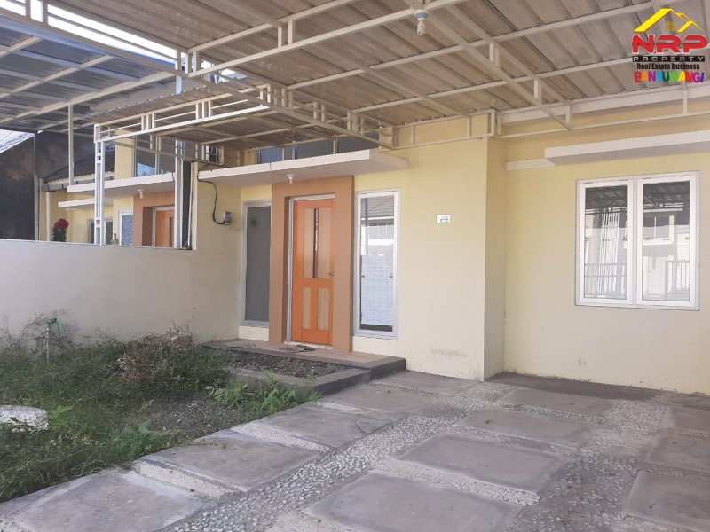 Dijual Rumah Baru Siap Huni Dekat Bandara Internasional Banyuwangi Dijual Rumah Baru Siap Huni Dekat Bandara Internasional Banyuwangi Dijual Rumah Baru Siap Huni Dekat Bandara Internasional Banyuwangi. Lokasi sangat strategis, Sejuk dan Asri. Sangat Cocok untuk Hunian

Fasilitas : Ruang NRP BANYUWANGI