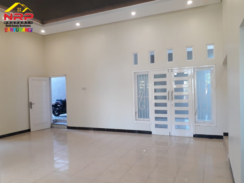 Dijual Rumah Murah Hook Exclusive di Perum Griya Dadapan Indah  Dijual Rumah Hook Exclusive di Perum Griya Dadapan Indah  Dijual Rumah Hook Exclusive di Perum Griya Dadapan Indah. Lokasi Sangat Strategis di Lingkungan yang Sedang Berkembang. Akses Jalan Provinsi Dadapan NRP BANYUWANGI