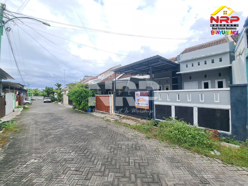 Rumah dijual! Cocok untuk hunian keluarga atau investasi jangka panjang di Kebalenan - Banyuwangi  Rumah dijual! Cocok untuk hunian keluarga atau investasi jangka panjang di Kebalenan - Banyuwangi  Rumah dijual! Cocok untuk hunian keluarga atau investasi jangka panjang di Kebalenan - Banyuwangi&nbsp;
Lokasi tenang, akses mudah, dan harga NRP BANYUWANGI
