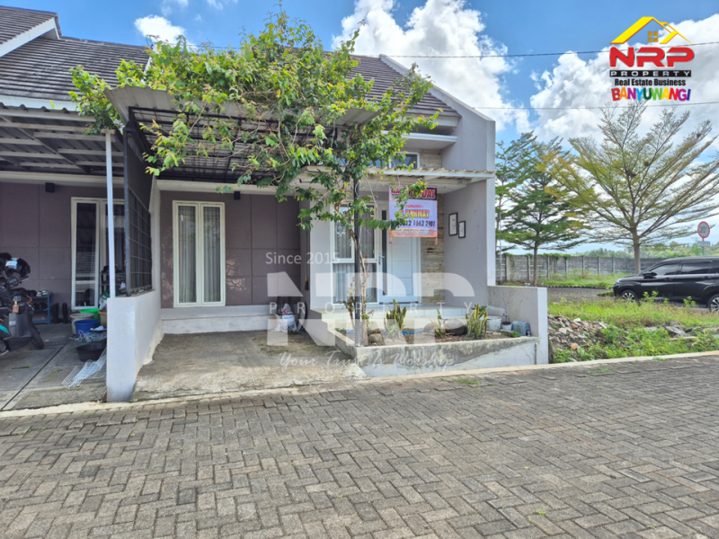 RUMAH DIJUAL DI PERUMAHAN EXCLUSIVE SEMPU PERBATASAN GENTENG - BANYUWANGI  Jual rumah 200 jutaan di sempu perbatasan genteng banyuwangi  RUMAH DIJUAL DI PERUMAHAN EXCLUSIVE SEMPU PERBATASAN GENTENG - BANYUWANGI&nbsp;
Perumahan komersil onet get system. Suasana tenang, Right of waynya sangat NRP BANYUWANGI