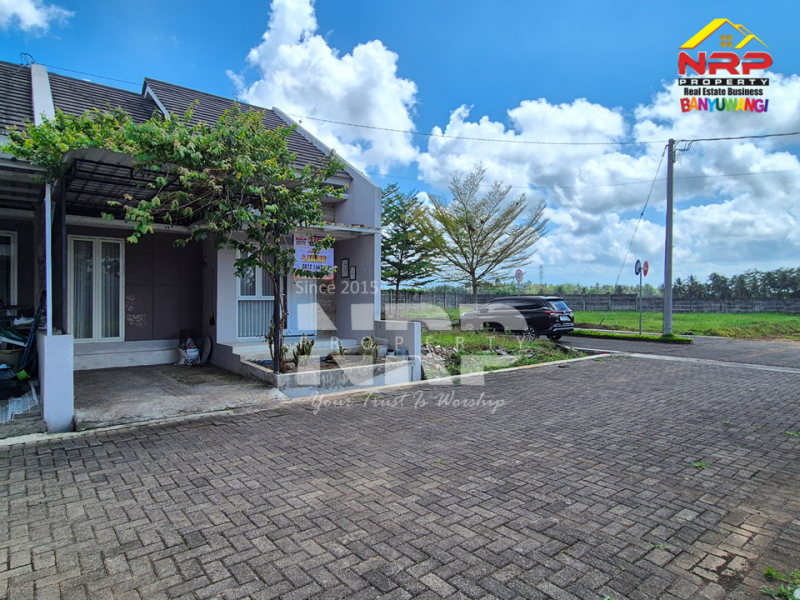 RUMAH DIJUAL DI PERUMAHAN EXCLUSIVE SEMPU PERBATASAN GENTENG - BANYUWANGI  Jual rumah 200 jutaan di sempu perbatasan genteng banyuwangi  RUMAH DIJUAL DI PERUMAHAN EXCLUSIVE SEMPU PERBATASAN GENTENG - BANYUWANGI&nbsp;
Perumahan komersil onet get system. Suasana tenang, Right of waynya sangat NRP BANYUWANGI