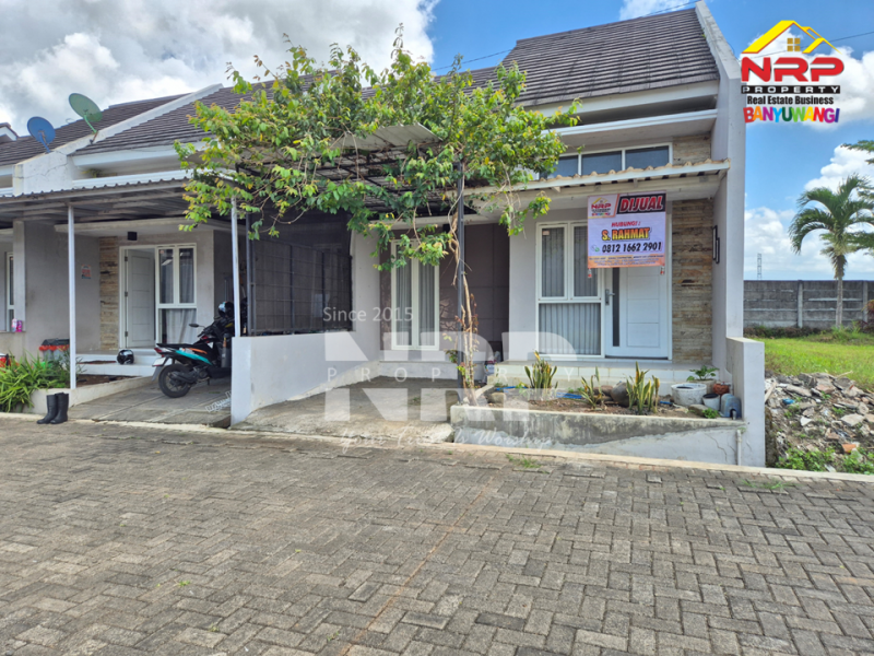 RUMAH DIJUAL DI PERUMAHAN EXCLUSIVE SEMPU PERBATASAN GENTENG - BANYUWANGI  Jual rumah 200 jutaan di sempu perbatasan genteng banyuwangi  RUMAH DIJUAL DI PERUMAHAN EXCLUSIVE SEMPU PERBATASAN GENTENG - BANYUWANGI&nbsp;
Perumahan komersil onet get system. Suasana tenang, Right of waynya sangat NRP BANYUWANGI