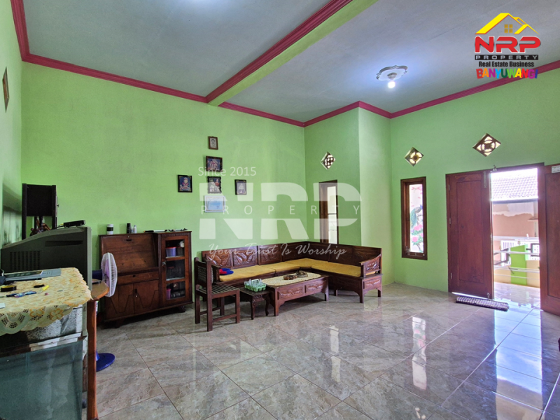 Rumah impian Bakungan, Banyuwangi Lokasi strategis dekat Stasiun Banyuwangi Kota  Dijual rumah  Dekat Stasiun Banyuwangi Kota  Rumah impian Bakungan, Banyuwangi Lokasi strategis dekat Stasiun Banyuwangi Kota&nbsp;
lingkungan asri dan akses mudah ke pusat kota. Siap huni.
Cocok untuk NRP BANYUWANGI