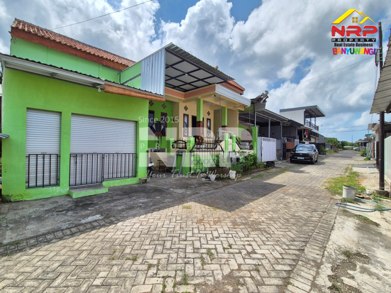 Rumah impian Bakungan, Banyuwangi Lokasi strategis dekat Stasiun Banyuwangi Kota  Dijual rumah  Dekat Stasiun Banyuwangi Kota  Rumah impian Bakungan, Banyuwangi Lokasi strategis dekat Stasiun Banyuwangi Kota&nbsp;
lingkungan asri dan akses mudah ke pusat kota. Siap huni.
Cocok untuk NRP BANYUWANGI