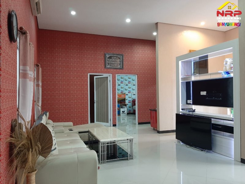 Dijual Rumah Mewah Full Prabot Di Perum Taman Indah Sutri Banyuwangi Dijual Rumah Mewah Full Prabot Di Perum Taman Indah Sutri Banyuwangi Dijual Rumah Mewah Full Prabot Di Perum Taman Indah Sutri Banyuwangi. Hunian Strategis di Pusat Kota. Dekat dengan fasilitias Pendidikan, Perbelanjaan, dan NRP BANYUWANGI