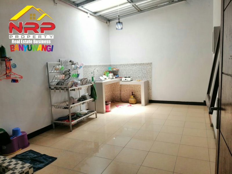 Dijual Rumah Minimalis siap huni Perum Djati Kayangan Giri Banyuwangi Dijual Rumah Minimalis siap huni Perum Djati Kayangan Giri Banyuwangi Dijual Rumah Minimalis siap huni Perum Djati Kayangan Giri Banyuwangi. Lokasi strategis, aman, dan nyaman.

Fasilitas : Ruang Tamu,Ruang Keluarga,Dapur,2 NRP BANYUWANGI