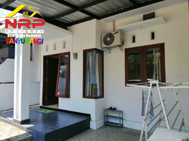 Dijual Rumah Minimalis siap huni Perum Djati Kayangan Giri Banyuwangi Dijual Rumah Minimalis siap huni Perum Djati Kayangan Giri Banyuwangi Dijual Rumah Minimalis siap huni Perum Djati Kayangan Giri Banyuwangi. Lokasi strategis, aman, dan nyaman.

Fasilitas : Ruang Tamu,Ruang Keluarga,Dapur,2 NRP BANYUWANGI