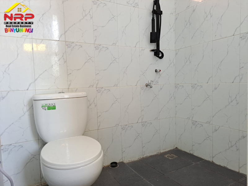 SALE RUMAH BARU KRADENAN ASRI RESIDANCE  Rumah cantik 2 lantai Akses  Jl. Utama Grajagan- Banyuwangi  SALE RUMAH BARU KRADENAN ASRI RESIDANCE  Rumah cantik 2 lantai Akses  Jl. Utama Grajagan- Banyuwangi  TELAH HADIR !!!!&nbsp;
KRADENAN ASRI RESIDANCE&nbsp;
Rumah cantik 2 lantai Akses&nbsp; Jl. Utama Grajagan- Banyuwangi&nbsp;
Cocok untuk hunian super NRP BANYUWANGI