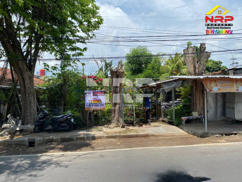 Tanah hook di Jl. Basuki Rahmat siap jadi lokasi impianmu  Dijual Tanah hook di Jl. Basuki Rahmat siap jadi lokasi impianmu  Cari tanah di tengah kota? Ini dia!
Tanah hook di Jl. Basuki Rahmat siap jadi lokasi impianmu&nbsp;
Strategis, ramai, dan potensial banget buat NRP BANYUWANGI